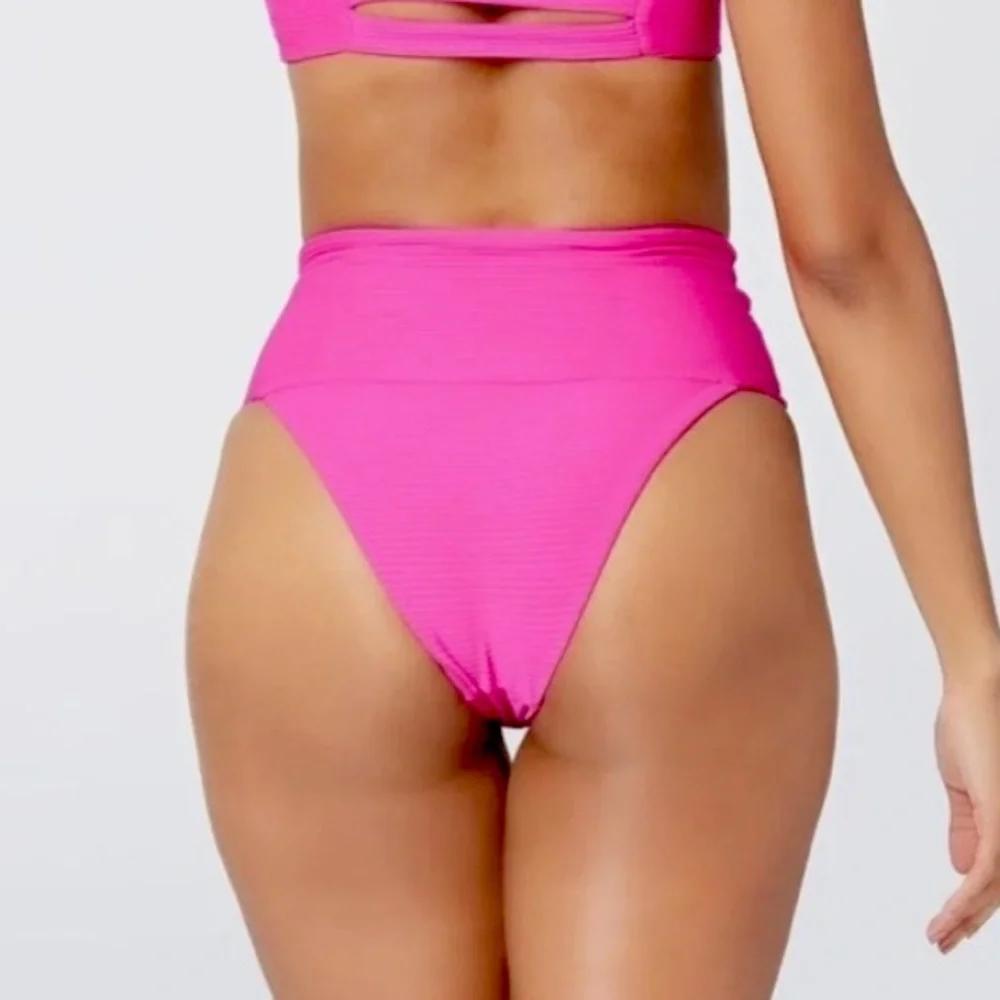 L*SPACE Desi Ribbed Bikini bottoms | bougainvillea pink | revolve bikini